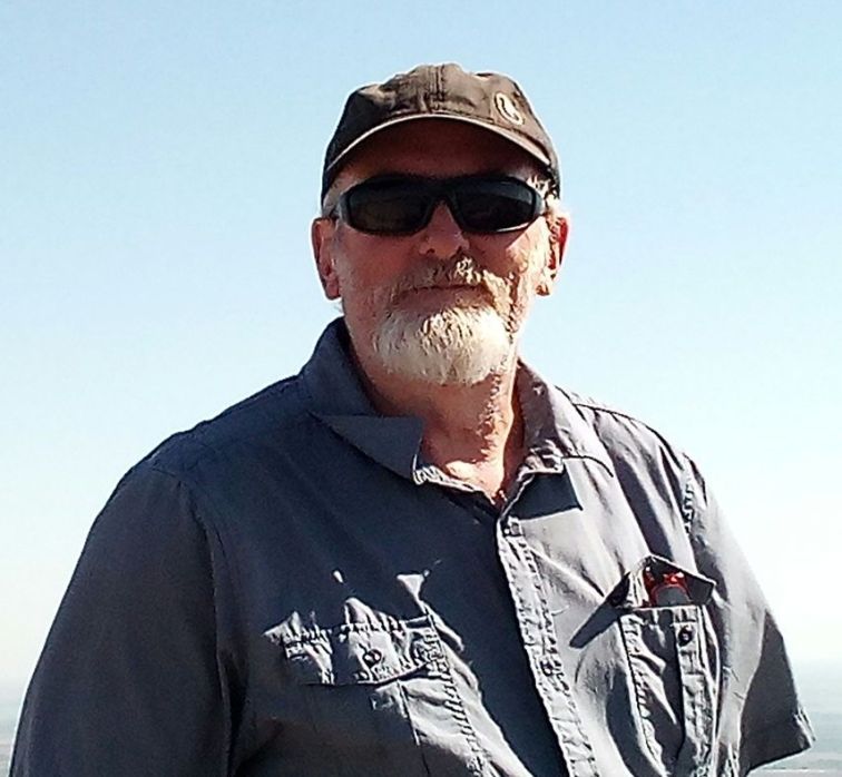 A picture of the Author Daniel Wolfert.